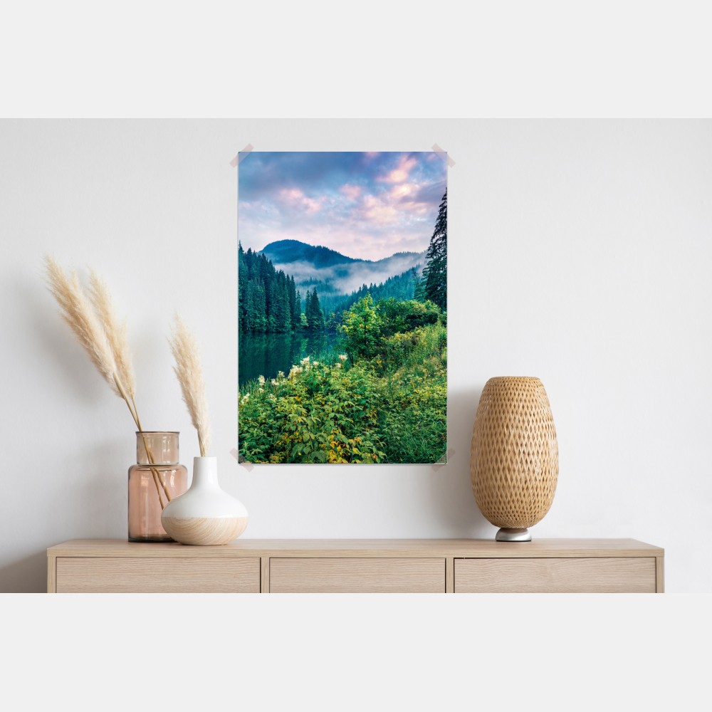 Plakat mglisty wschód słońca nad Lacu Rosu – Wallissimo® Plakat mglisty wschód słońca nad Lacu Rosu – Wallissimo®