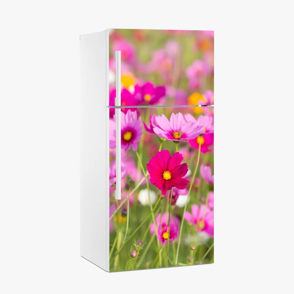 Naklejka na lodówkę różowa łąka kosmosów w rozkwicie – Wallissimo® Naklejka na lodówkę różowa łąka kosmosów w rozkwicie – Wallissimo®