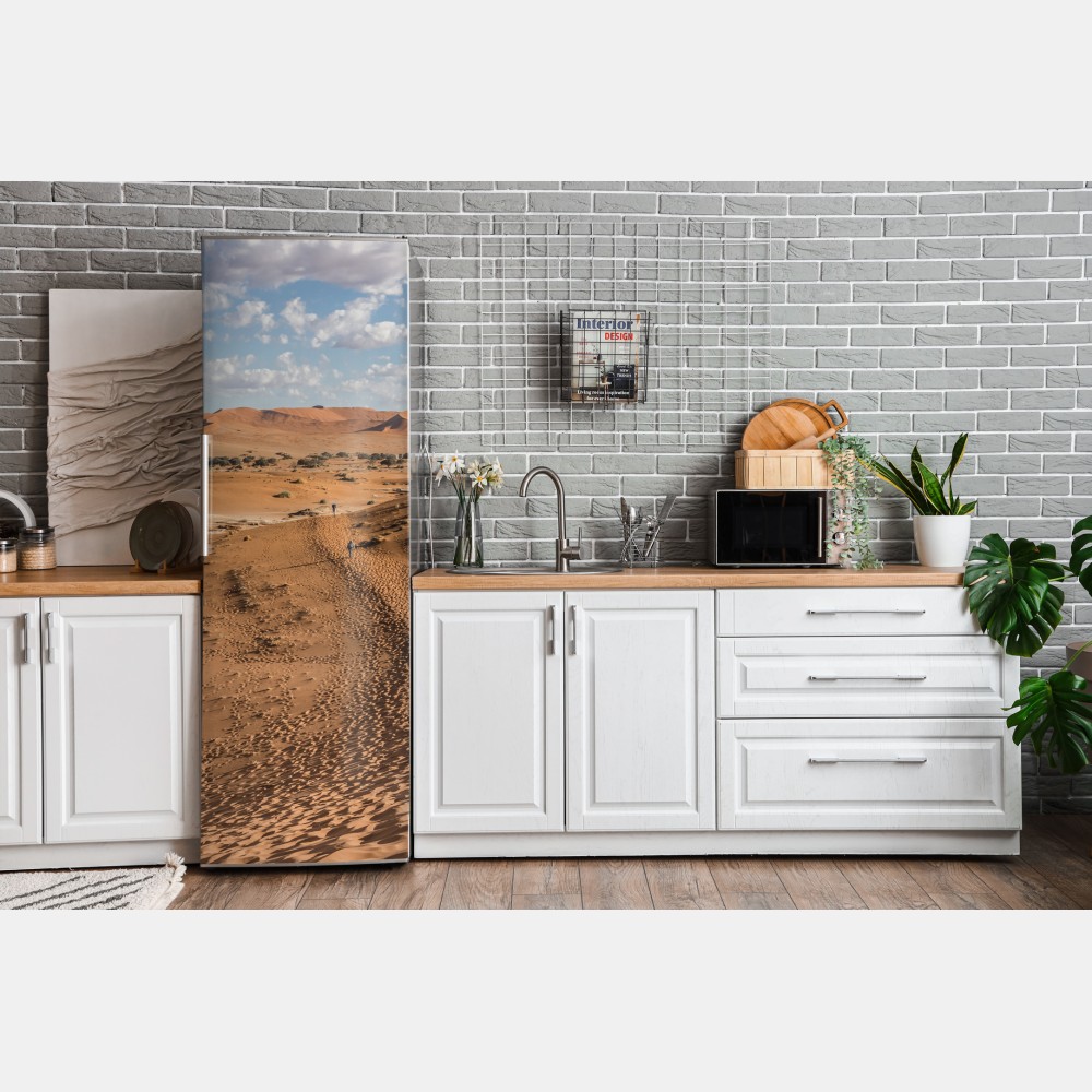 Naklejka na lodówkę bezgraniczne wydmy pustyni pod błękitnym niebem – Wallissimo® Naklejka na lodówkę bezgraniczne wydmy pustyni pod błękitnym niebem – Wallissimo®