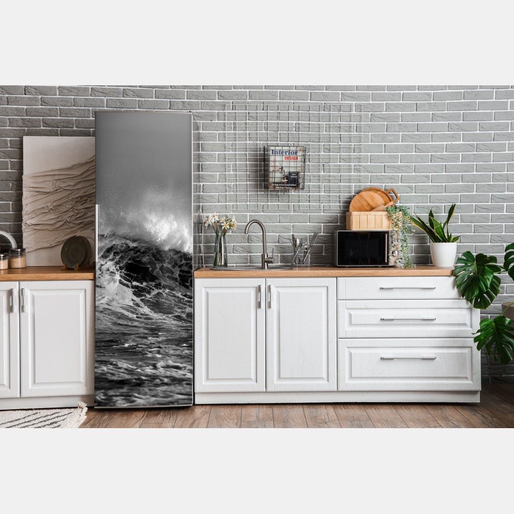 Naklejka na lodówkę dramatyczna czarno-biała fala oceanu – Wallissimo® Naklejka na lodówkę dramatyczna czarno-biała fala oceanu – Wallissimo®