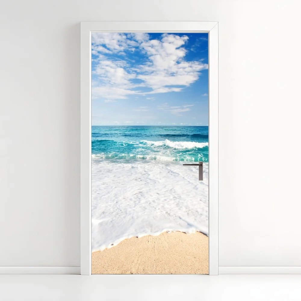 Naklejka na drzwi turkusowe fale na piaszczystej plaży – Wallissimo® Naklejka na drzwi turkusowe fale na piaszczystej plaży – Wallissimo®