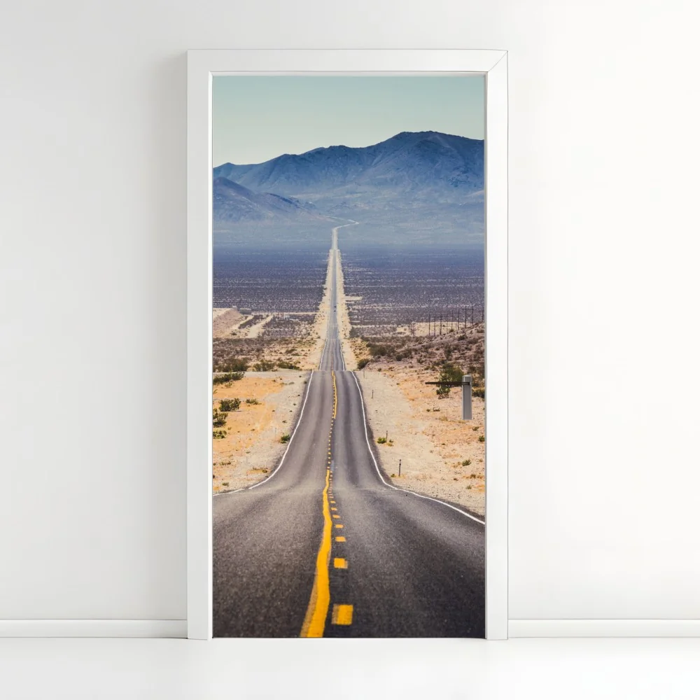 Naklejka na drzwi niekończąca się droga przez pustynię do gór – Wallissimo® Naklejka na drzwi niekończąca się droga przez pustynię do gór – Wallissimo®