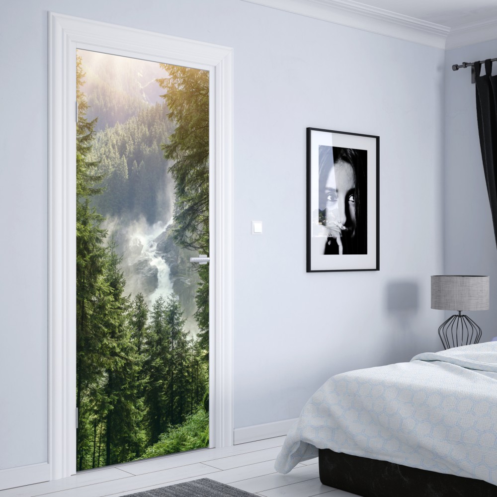 Naklejka na drzwi Krimml wodospad w bujnym alpejskim lesie – Wallissimo® Naklejka na drzwi Krimml wodospad w bujnym alpejskim lesie – Wallissimo®