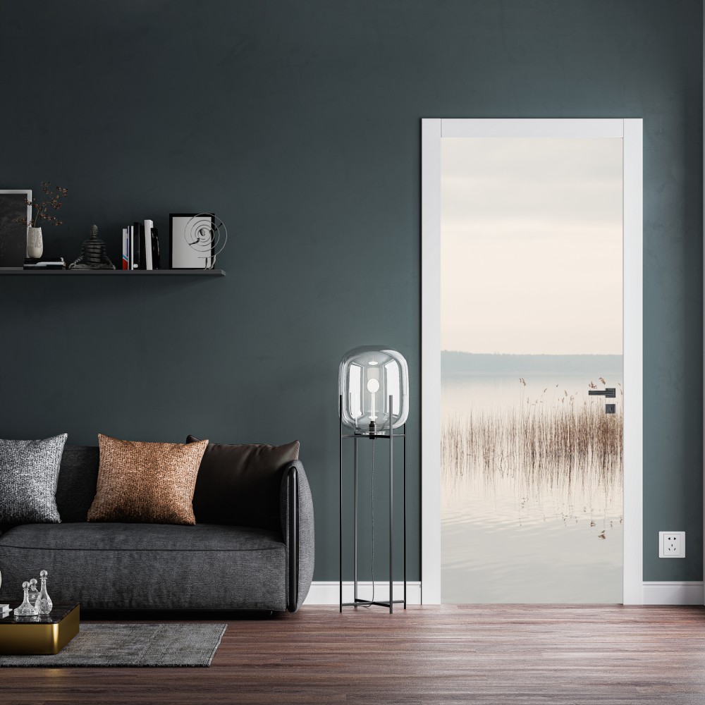 Naklejka na drzwi spokojne trzcinowisko nad jeziorem – Wallissimo® Naklejka na drzwi spokojne trzcinowisko nad jeziorem – Wallissimo®