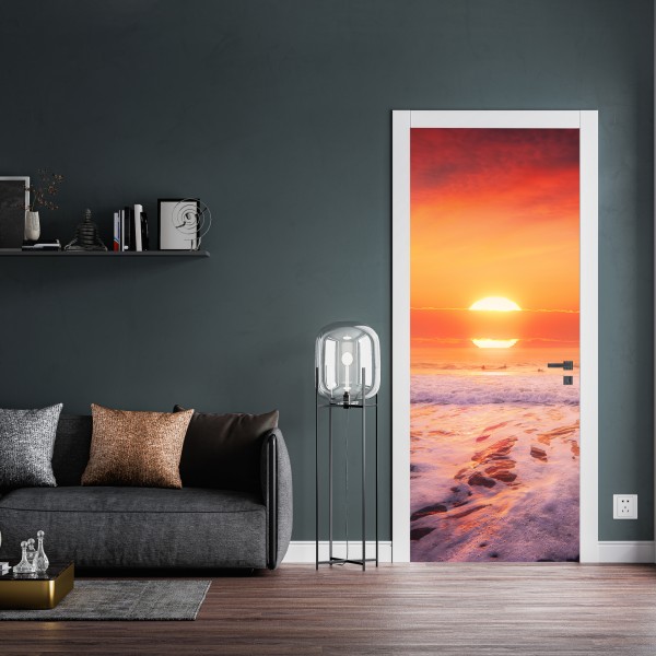 Naklejka na drzwi złoty zachód słońca nad spokojną plażą – Wallissimo® Naklejka na drzwi złoty zachód słońca nad spokojną plażą – Wallissimo®