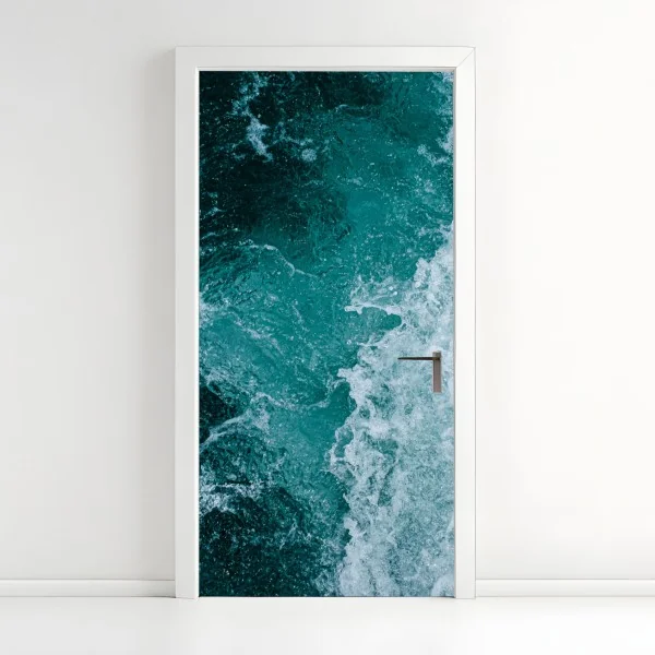 Naklejka na drzwi majestatyczna ścieżka w lesie sekwoi – Wallissimo®