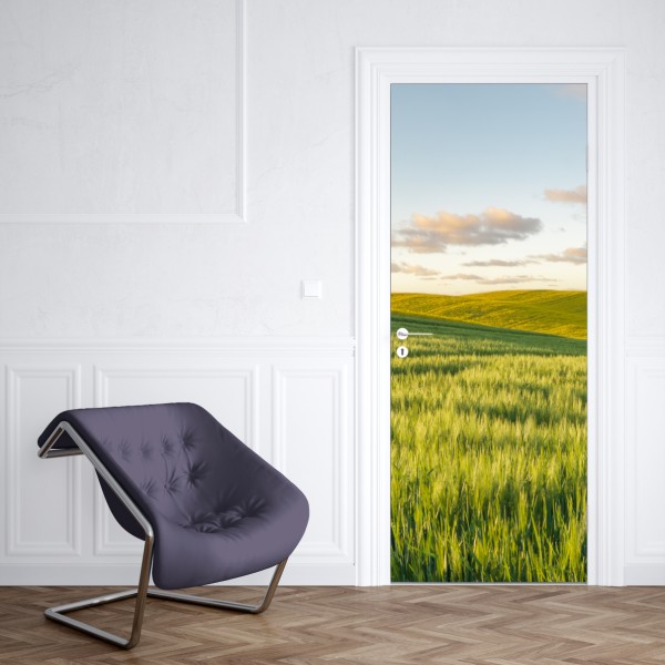 Naklejka na drzwi spokojna zielona łąka panorama – Wallissimo® Naklejka na drzwi spokojna zielona łąka panorama – Wallissimo®