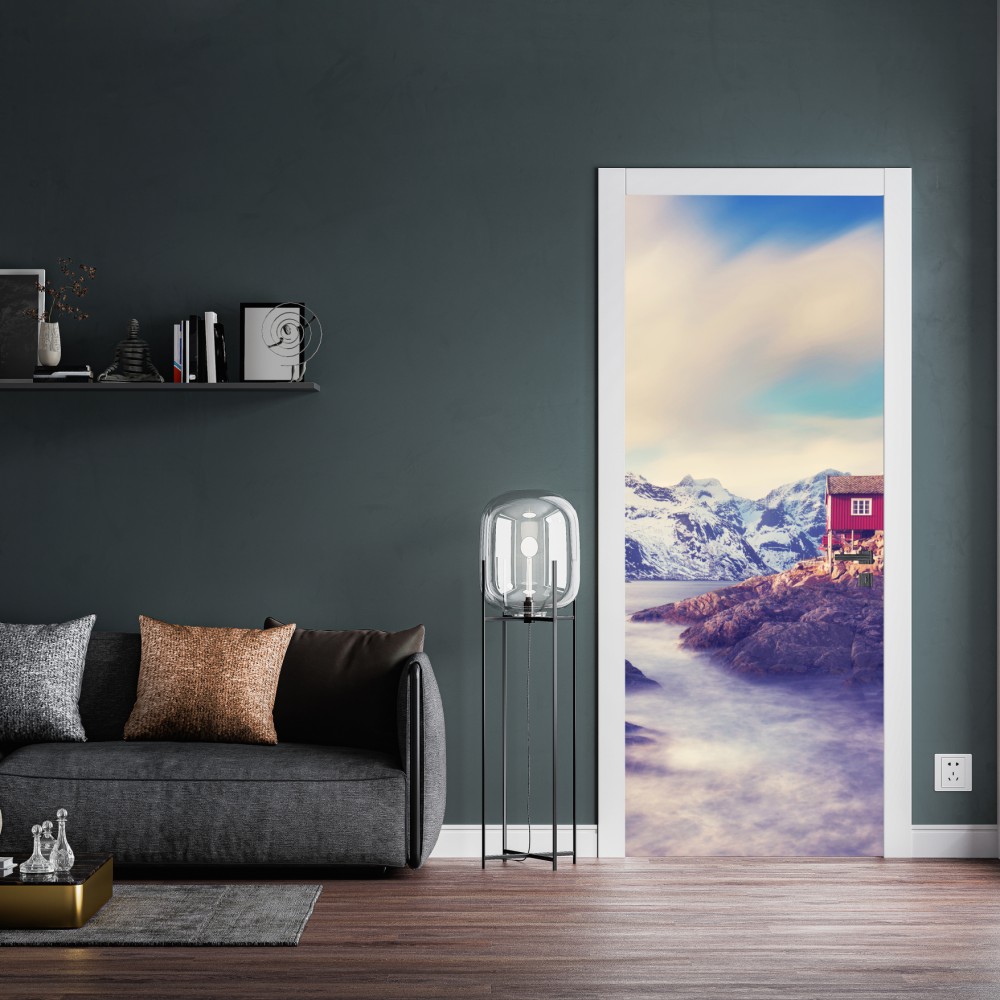 Naklejka na drzwi górski nadmorski krajobraz z czerwonymi domkami – Wallissimo® Naklejka na drzwi górski nadmorski krajobraz z czerwonymi domkami – Wallissimo®