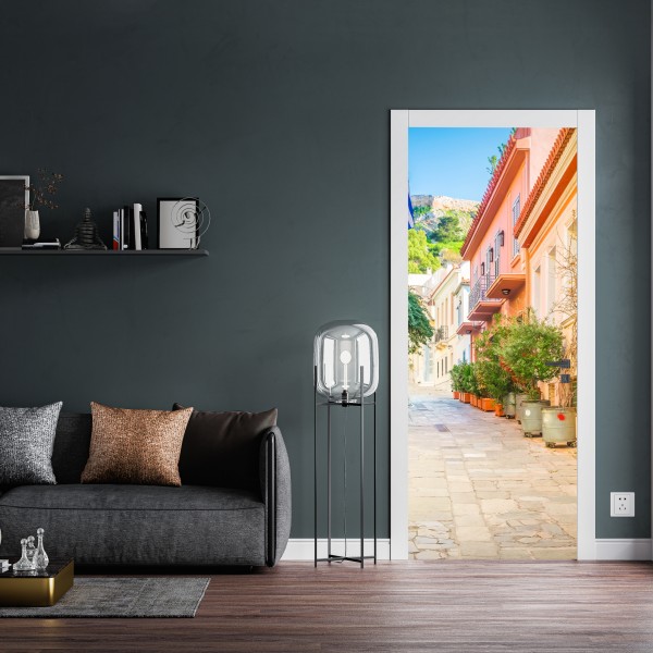 Naklejka na drzwi słoneczna grecka uliczka z bougainvilleą – Wallissimo® Naklejka na drzwi słoneczna grecka uliczka z bougainvilleą – Wallissimo®