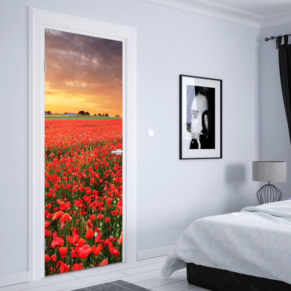 Naklejka na drzwi pole maków o zachodzie słońca – Wallissimo® Naklejka na drzwi pole maków o zachodzie słońca – Wallissimo®