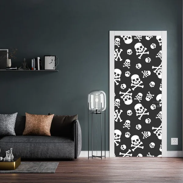 Naklejka na drzwi mglisty jesienny las na śnieżnej górze – Wallissimo®