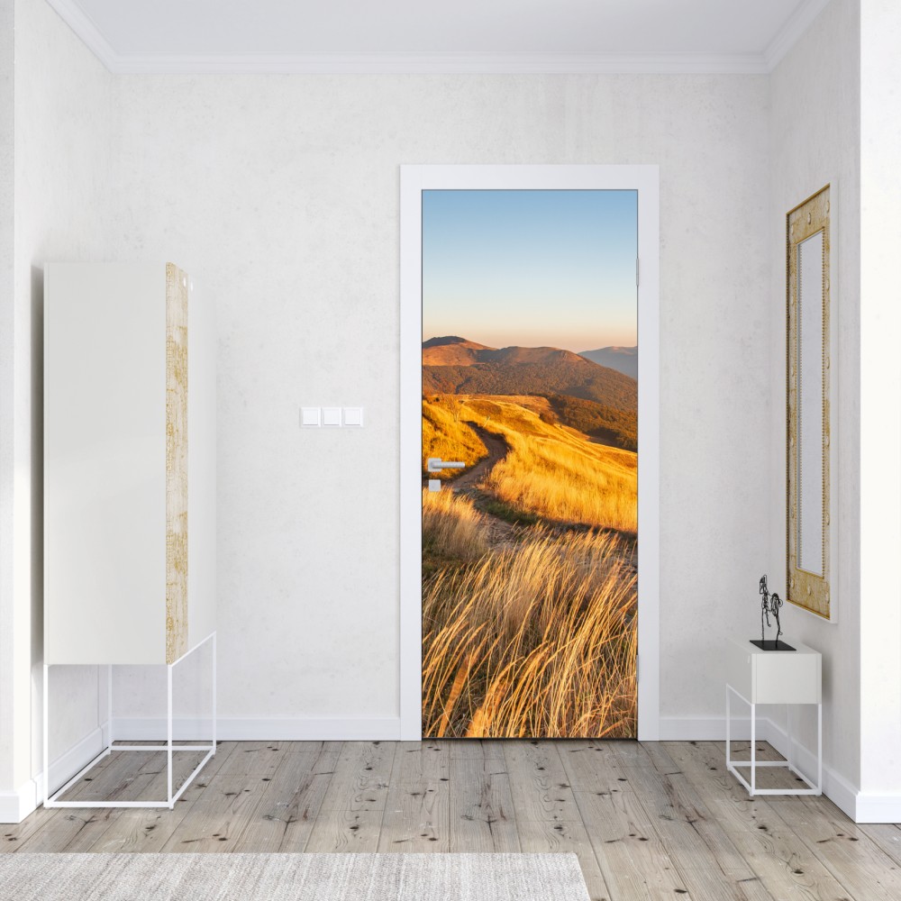 Naklejka na drzwi złota grzęda górska o zachodzie słońca – Wallissimo® Naklejka na drzwi złota grzęda górska o zachodzie słońca – Wallissimo®