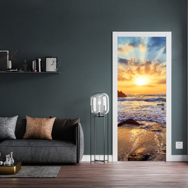 Naklejka na drzwi słoneczna uliczka nad morzem z widokiem na zatokę – Wallissimo®