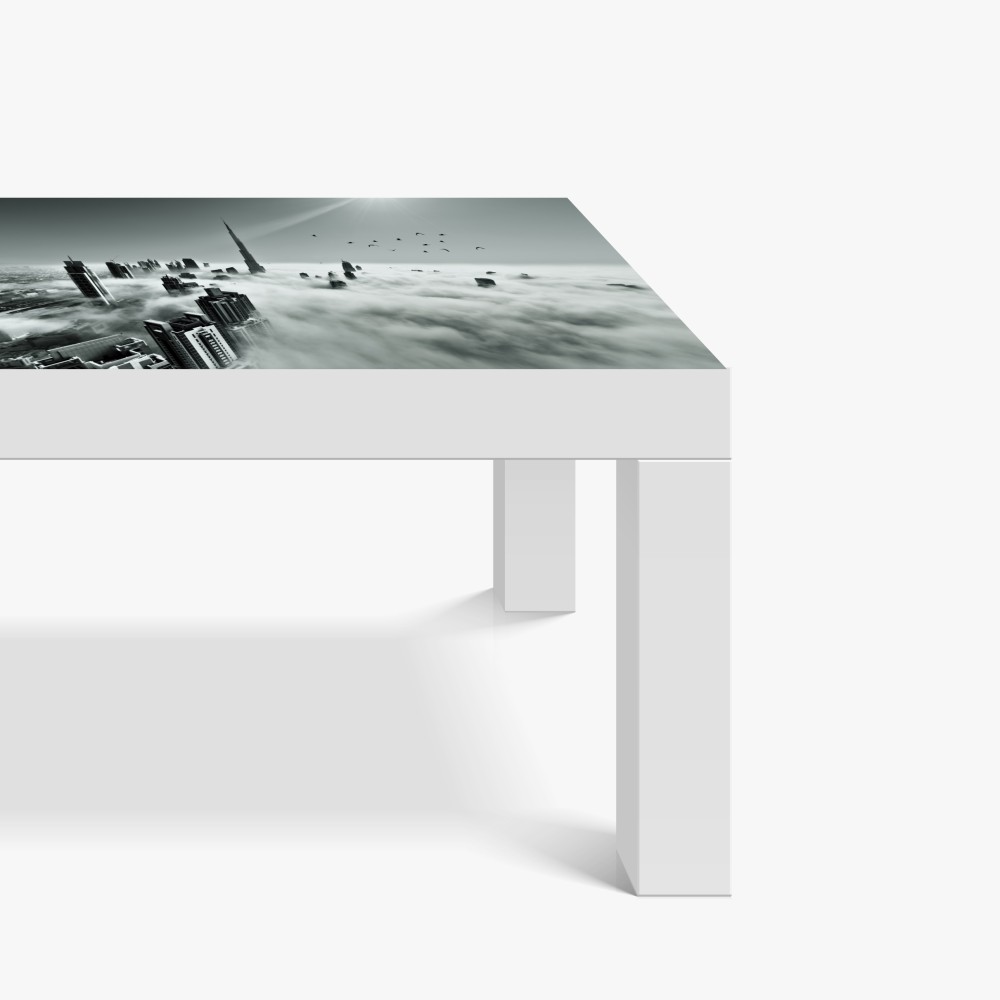 Naklejka na biurko i stół mglista panorama Dubaju ponad chmurami – Wallissimo® Naklejka na biurko i stół mglista panorama Dubaju ponad chmurami – Wallissimo®