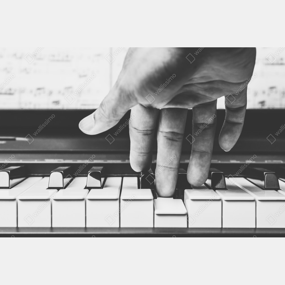 Naklejka na biurko i stół ręka na klawiszach fortepianu – Wallissimo® Naklejka na biurko i stół ręka na klawiszach fortepianu – Wallissimo®