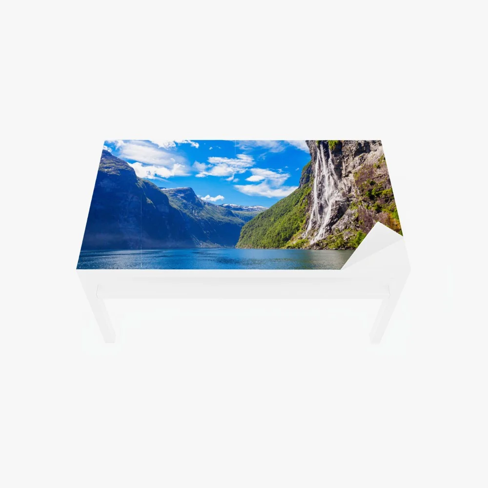 Naklejka na biurko i stół wodospad siedem sióstr nad Geirangerfjord – Wallissimo® Naklejka na biurko i stół wodospad siedem sióstr nad Geirangerfjord – Wallissimo®