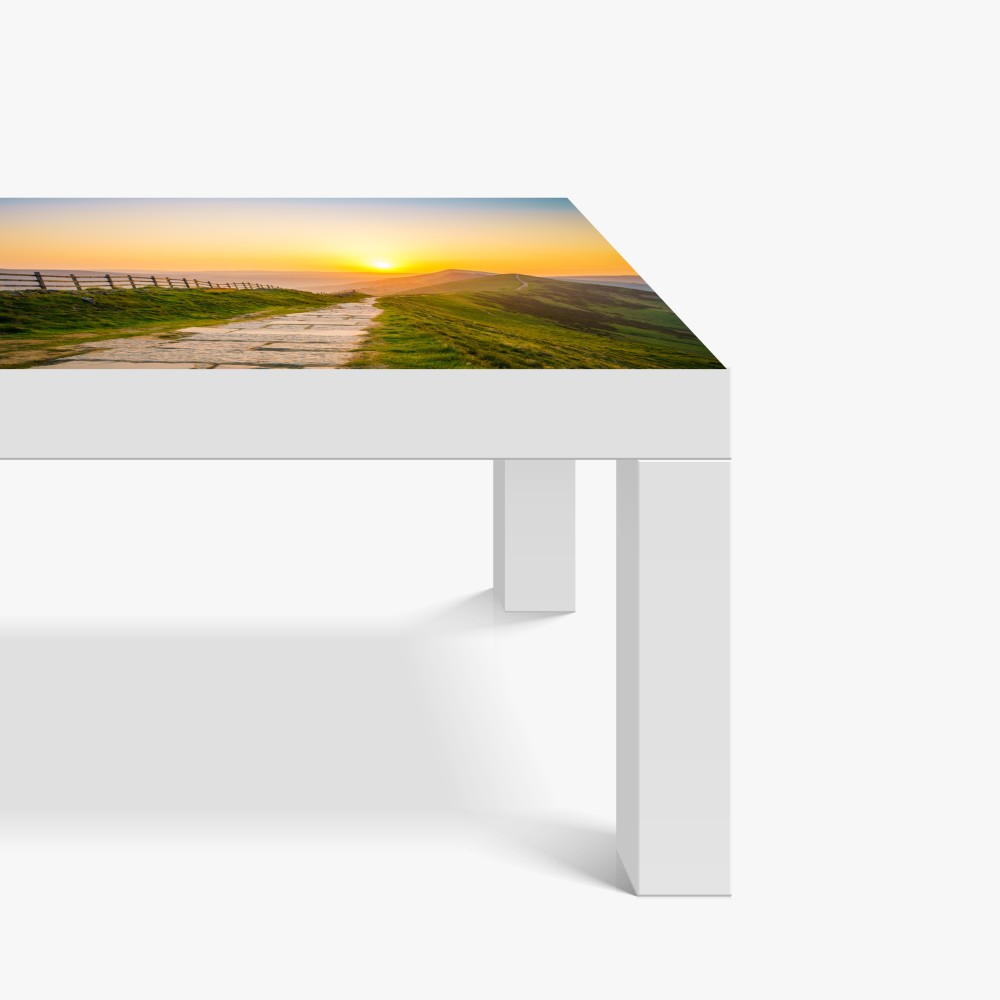 Naklejka na biurko i stół słoneczny grzbiet górski o wschodzie słońca – Wallissimo® Naklejka na biurko i stół słoneczny grzbiet górski o wschodzie słońca – Wallissimo®