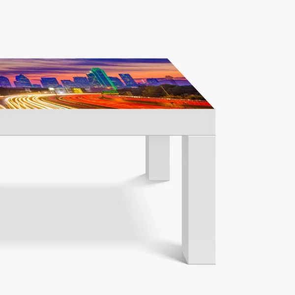 Naklejka na biurko i stół panorama Dallas o zachodzie słońca z świetlnymi smugami autostrady – Wallissimo® Naklejka na biurko i stół panorama Dallas o zachodzie słońca z świetlnymi smugami autostrady – Wallissimo®