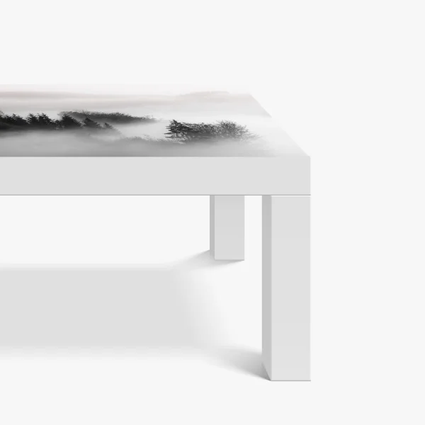 Naklejka na biurko i stół mglisty las w odcieniach szarości – Wallissimo® Naklejka na biurko i stół mglisty las w odcieniach szarości – Wallissimo®