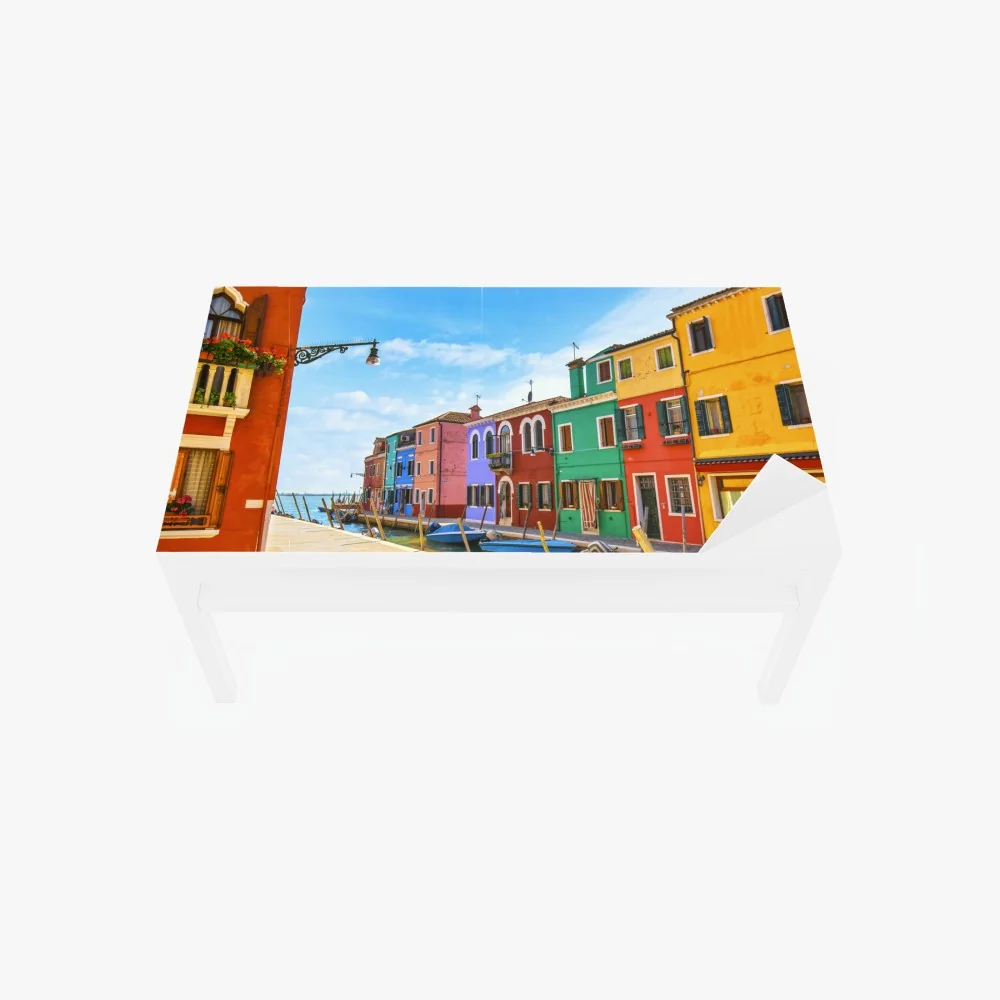 Naklejka na biurko i stół kolorowe domy nad kanałem w Burano – Wallissimo® Naklejka na biurko i stół kolorowe domy nad kanałem w Burano – Wallissimo®