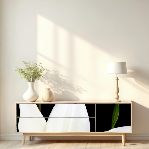 Naklejka repozycjonowalna biała lilia na czarnym tle – Wallissimo® Naklejka repozycjonowalna biała lilia na czarnym tle – Wallissimo®