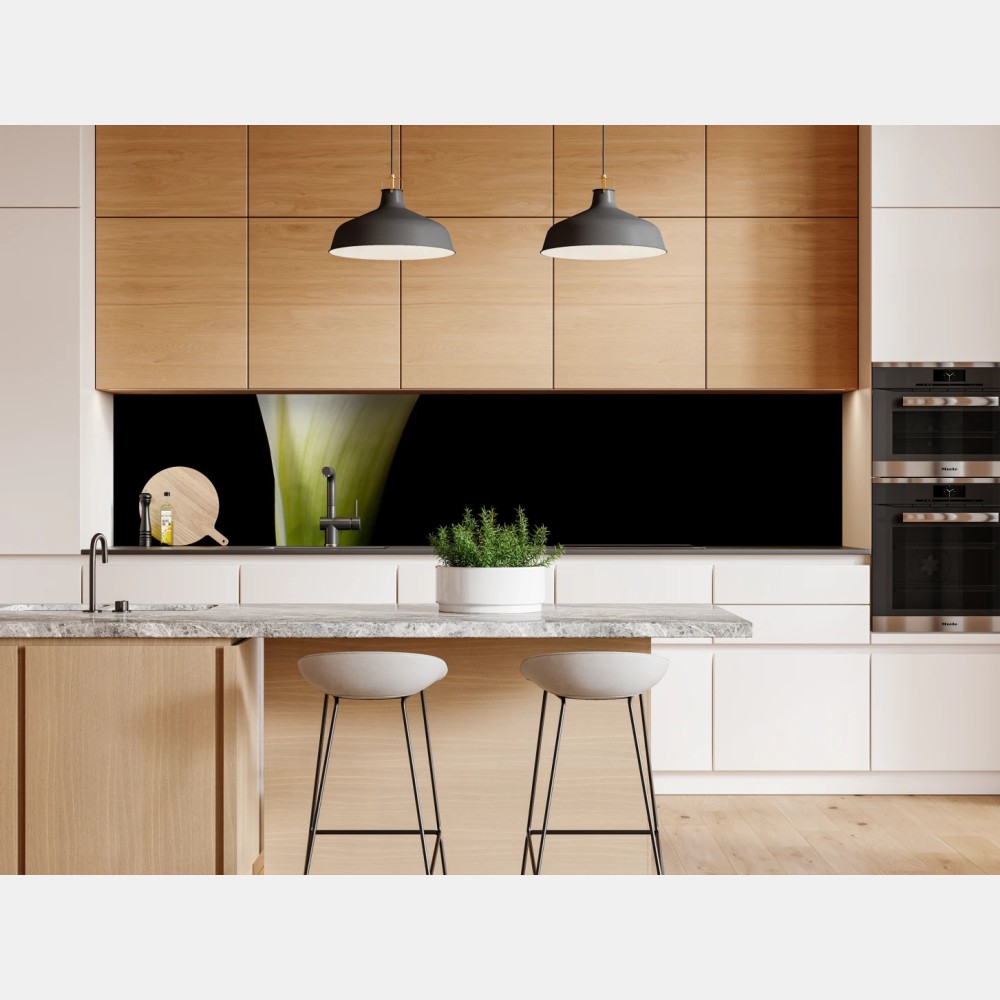 Naklejka repozycjonowalna elegancka biała kalia na czarnym tle – Wallissimo® Naklejka repozycjonowalna elegancka biała kalia na czarnym tle – Wallissimo®