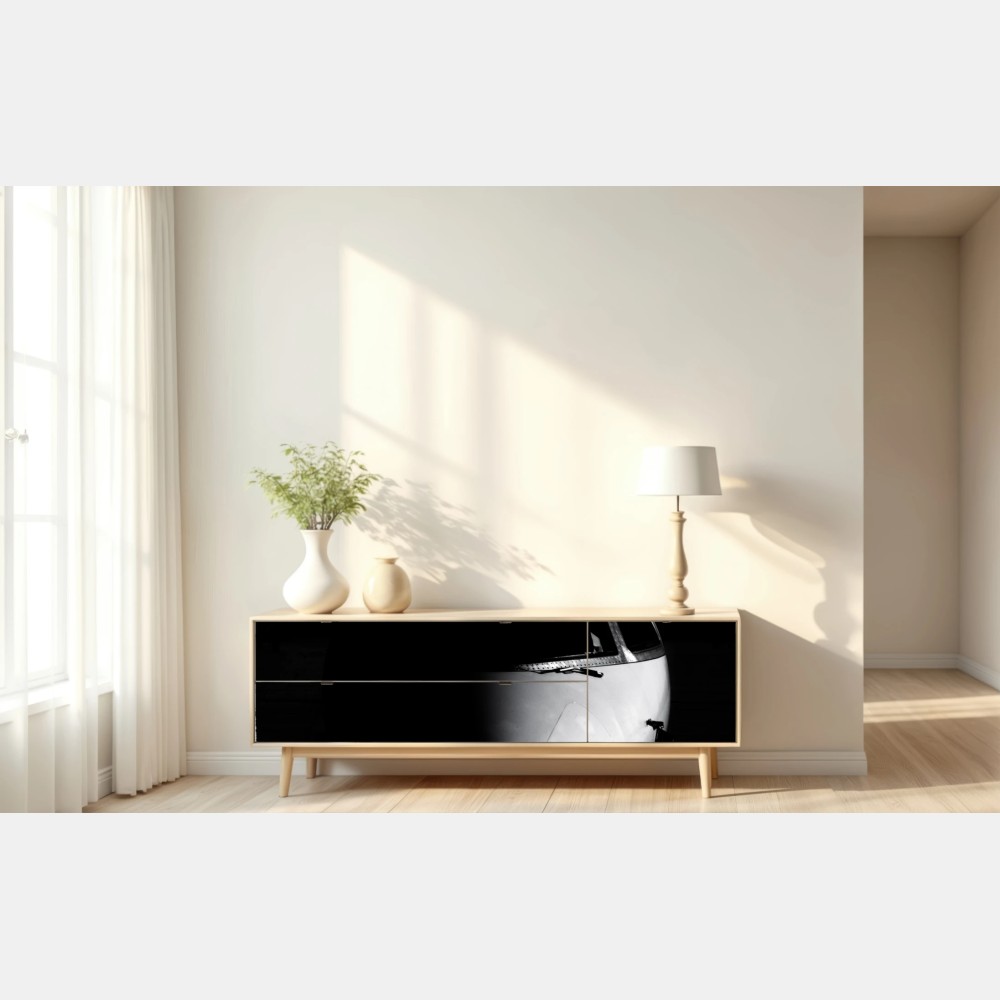 Naklejka repozycjonowalna monochromatyczny portret nosa odrzutowca – Wallissimo® Naklejka repozycjonowalna monochromatyczny portret nosa odrzutowca – Wallissimo®