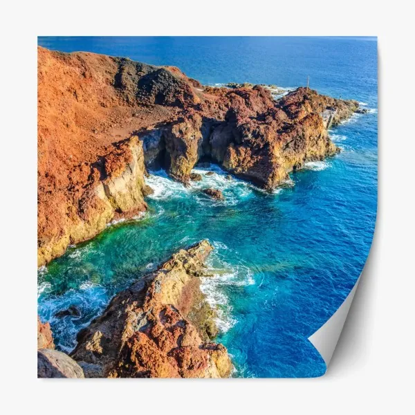 Naklejka repozycjonowalna słoneczna uliczka nad morzem z widokiem na zatokę – Wallissimo®