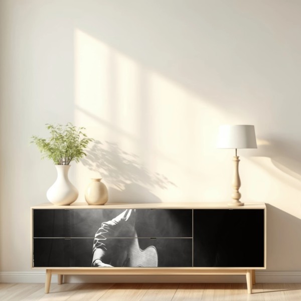 Naklejka repozycjonowalna sylwetka gitarzysty w świetle reflektora – Wallissimo® Naklejka repozycjonowalna sylwetka gitarzysty w świetle reflektora – Wallissimo®