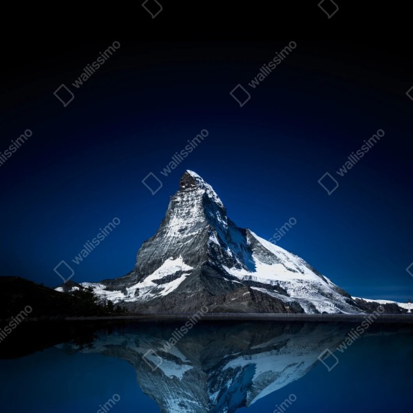Naklejka repozycjonowalna Matterhorn nocne odbicie – Wallissimo® Naklejka repozycjonowalna Matterhorn nocne odbicie – Wallissimo®