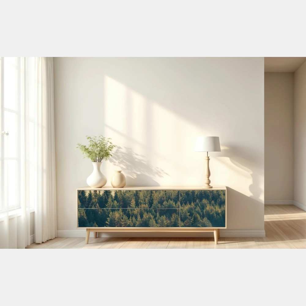 Naklejka repozycjonowalna mglisty las sosnowy o świcie – Wallissimo® Naklejka repozycjonowalna mglisty las sosnowy o świcie – Wallissimo®