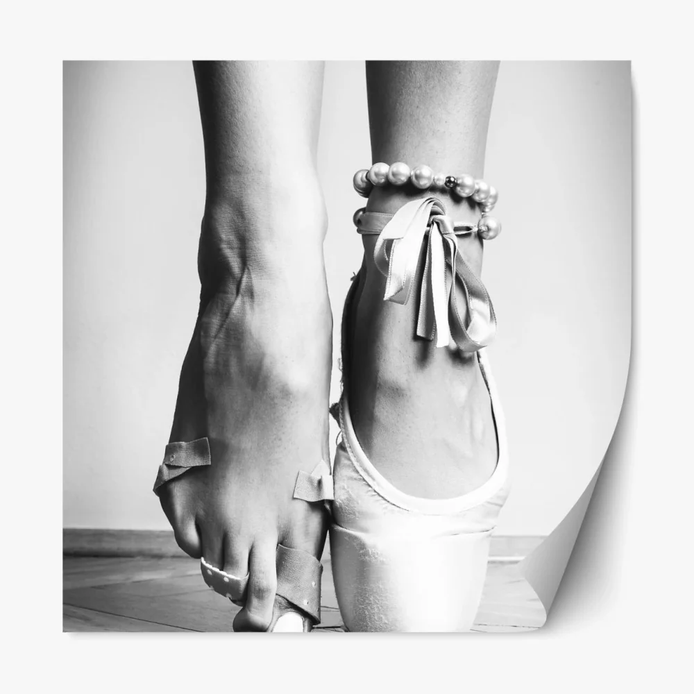 Naklejka repozycjonowalna gracja baletowa na pointach – Wallissimo® Naklejka repozycjonowalna gracja baletowa na pointach – Wallissimo®