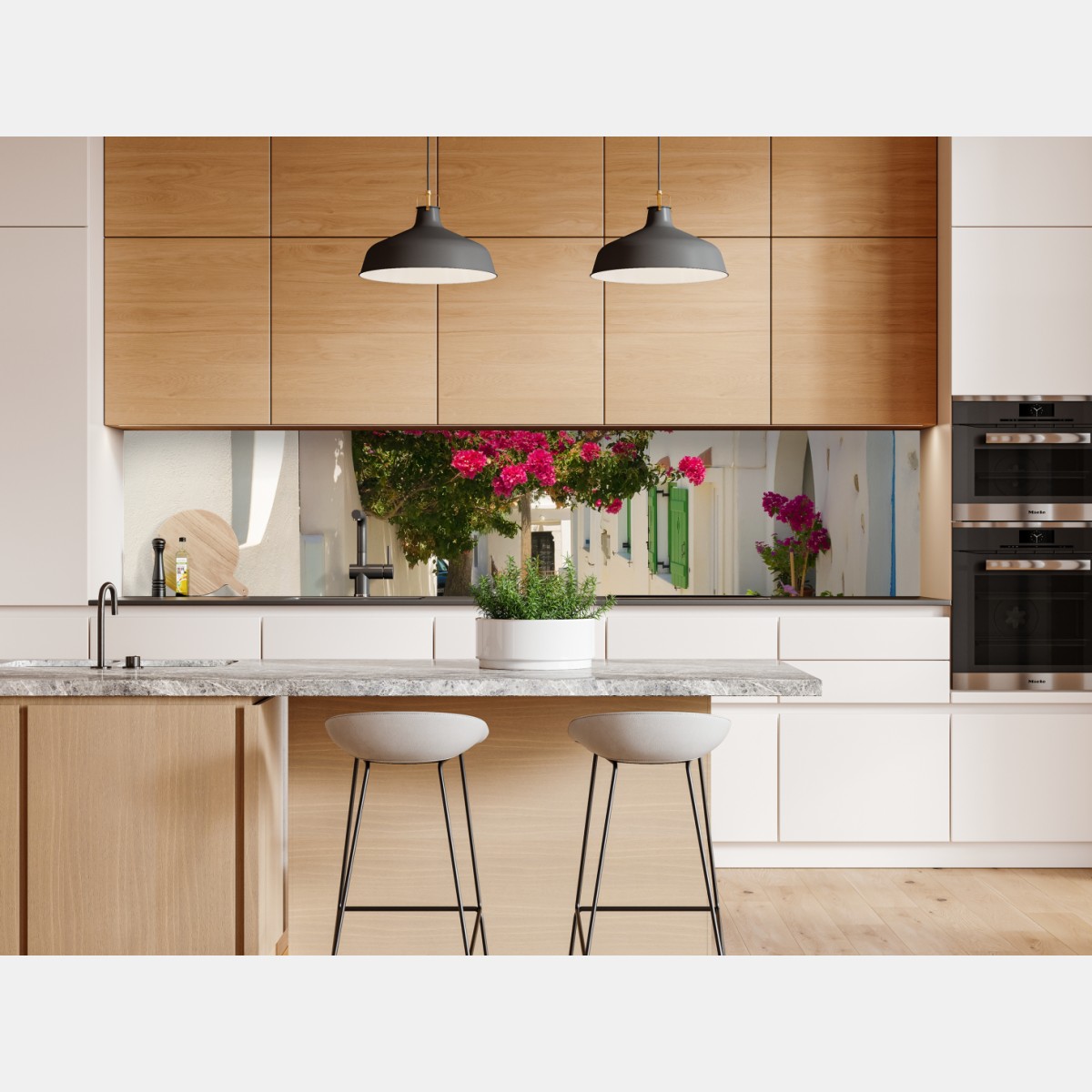 Naklejka repozycjonowalna słoneczna śródziemnomorska uliczka z bugenwillą – Wallissimo® Naklejka repozycjonowalna słoneczna śródziemnomorska uliczka z bugenwillą – Wallissimo®