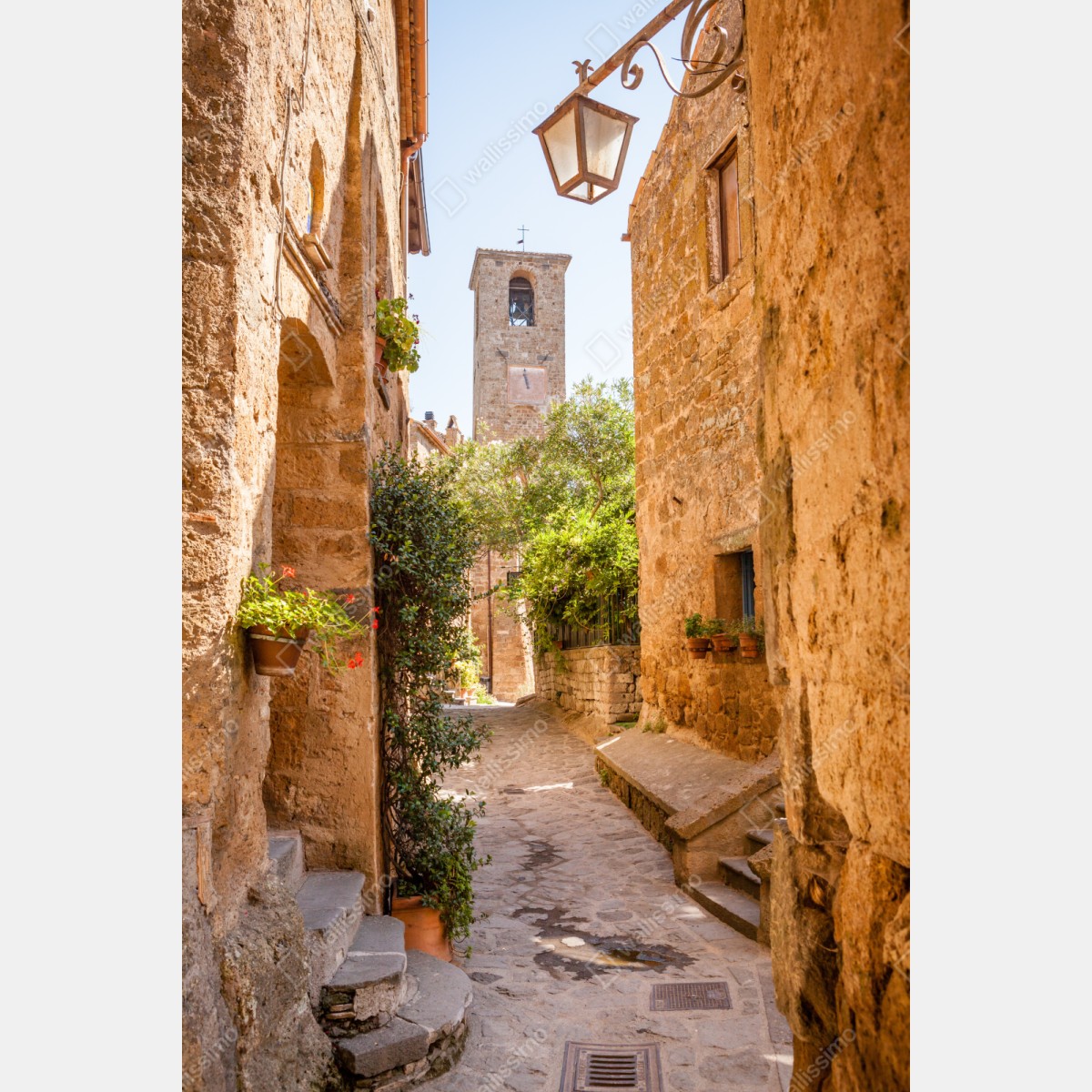 Naklejka repozycjonowalna słoneczna uliczka w Civita di Bagnoregio – Wallissimo® Naklejka repozycjonowalna słoneczna uliczka w Civita di Bagnoregio – Wallissimo®