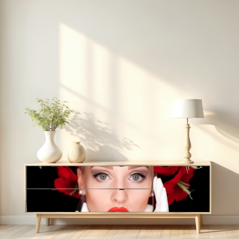 Naklejka repozycjonowalna elegancki portret z wiankiem z czerwonych kwiatów – Wallissimo® Naklejka repozycjonowalna elegancki portret z wiankiem z czerwonych kwiatów – Wallissimo®