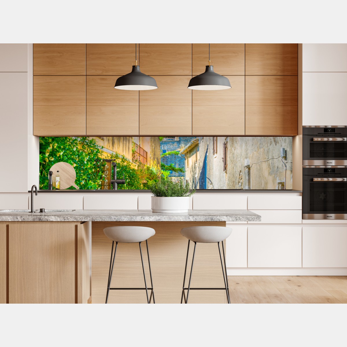 Naklejka repozycjonowalna słoneczna uliczka wioski śródziemnomorskiej – Wallissimo® Naklejka repozycjonowalna słoneczna uliczka wioski śródziemnomorskiej – Wallissimo®