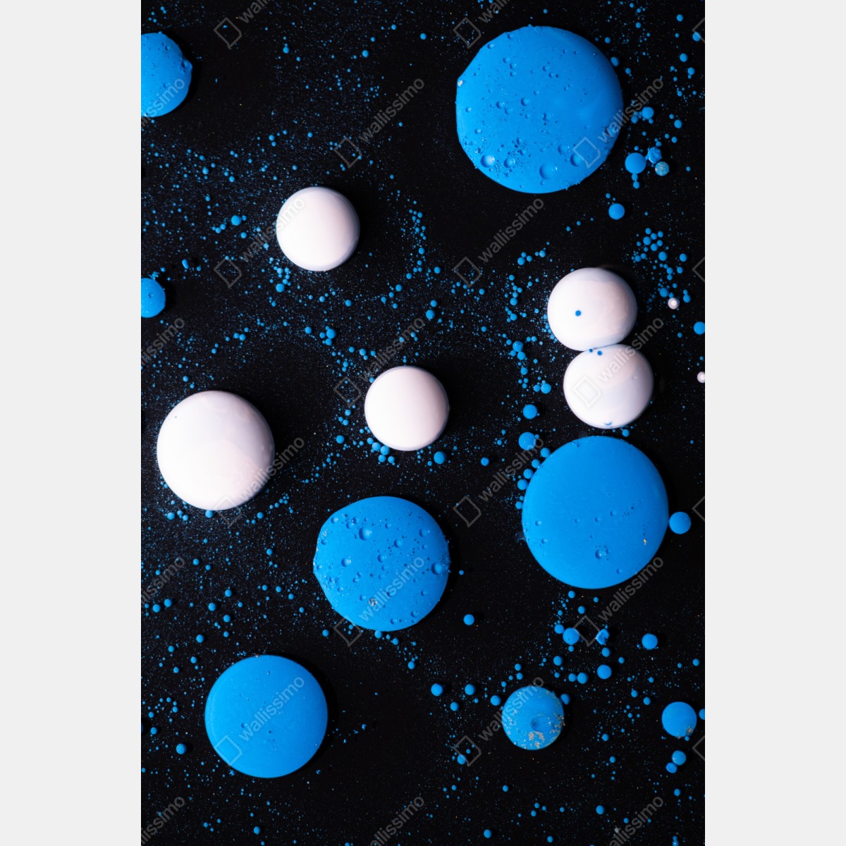 Naklejka repozycjonowalna niebieski marmurowy wzór płynnej farby – Wallissimo® Naklejka repozycjonowalna niebieski marmurowy wzór płynnej farby – Wallissimo®