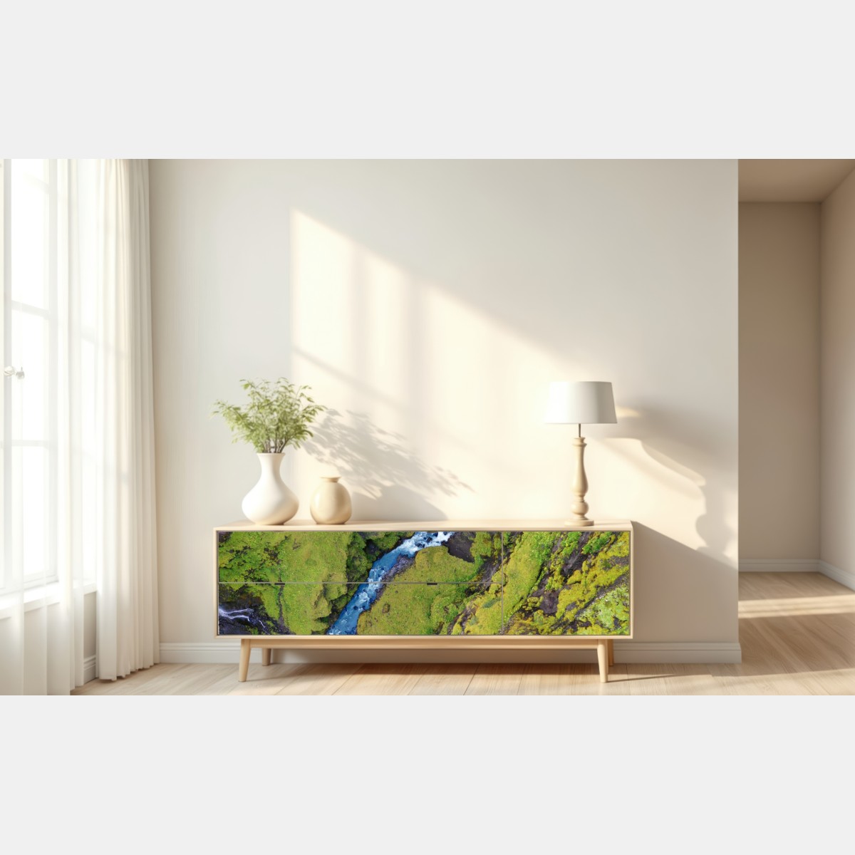 Naklejka repozycjonowalna rzeka z lotu ptaka w mchem porośniętym wąwozie – Wallissimo® Naklejka repozycjonowalna rzeka z lotu ptaka w mchem porośniętym wąwozie – Wallissimo®