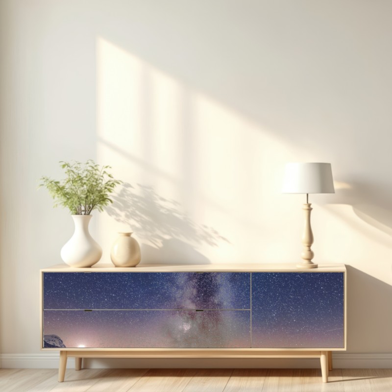 Naklejka repozycjonowalna droga mleczna nad alpejskim szczytem odbita w jeziorze – Wallissimo® Naklejka repozycjonowalna droga mleczna nad alpejskim szczytem odbita w jeziorze – Wallissimo®