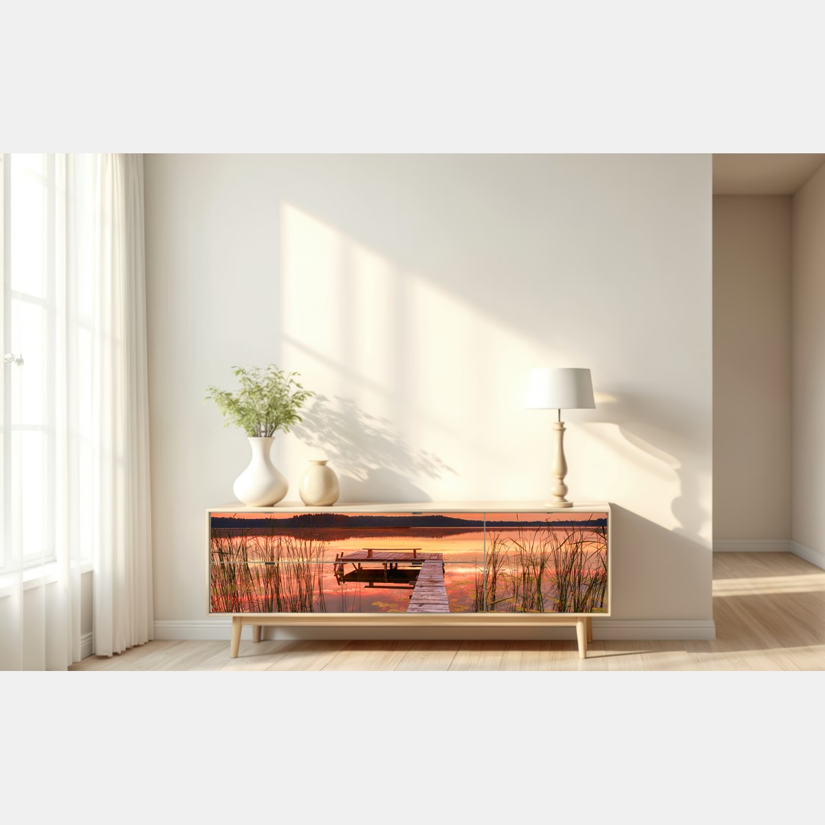 Naklejka repozycjonowalna wschód słońca nad spokojnym jeziorem – Wallissimo® Naklejka repozycjonowalna wschód słońca nad spokojnym jeziorem – Wallissimo®