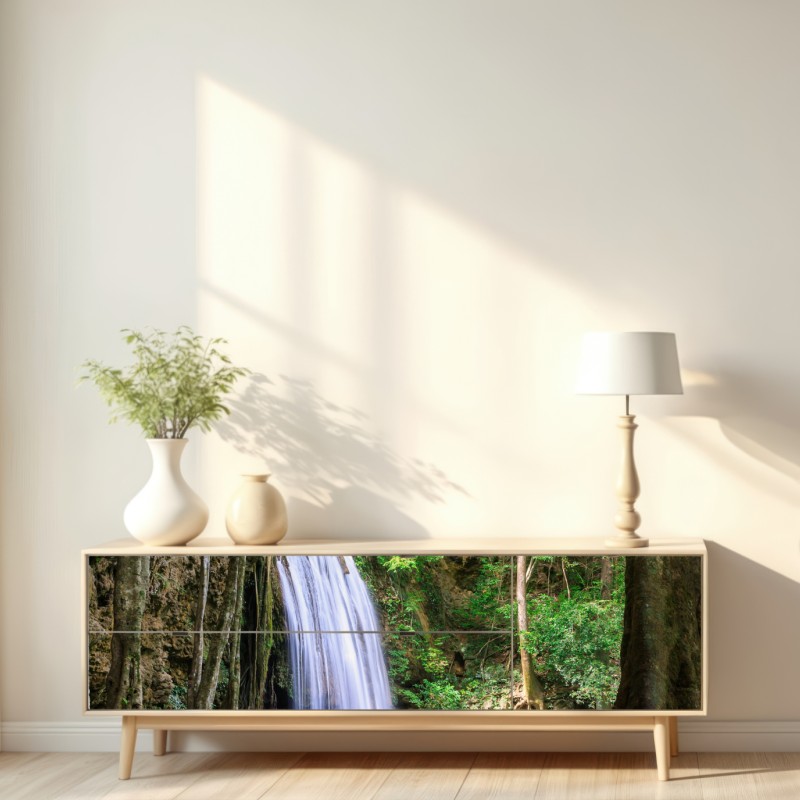 Naklejka repozycjonowalna spokojny wodospad w Parku Narodowym Erawan – Wallissimo® Naklejka repozycjonowalna spokojny wodospad w Parku Narodowym Erawan – Wallissimo®