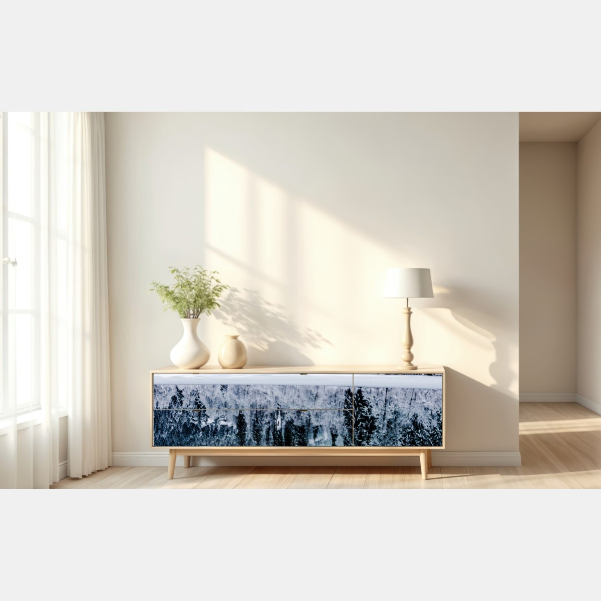 Naklejka repozycjonowalna zimowe jezioro z odbiciem w śnieżnym lesie – Wallissimo® Naklejka repozycjonowalna zimowe jezioro z odbiciem w śnieżnym lesie – Wallissimo®