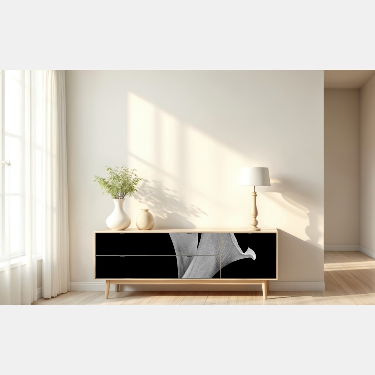 Naklejka repozycjonowalna eleganckie kalie w monochromie – Wallissimo® Naklejka repozycjonowalna eleganckie kalie w monochromie – Wallissimo®