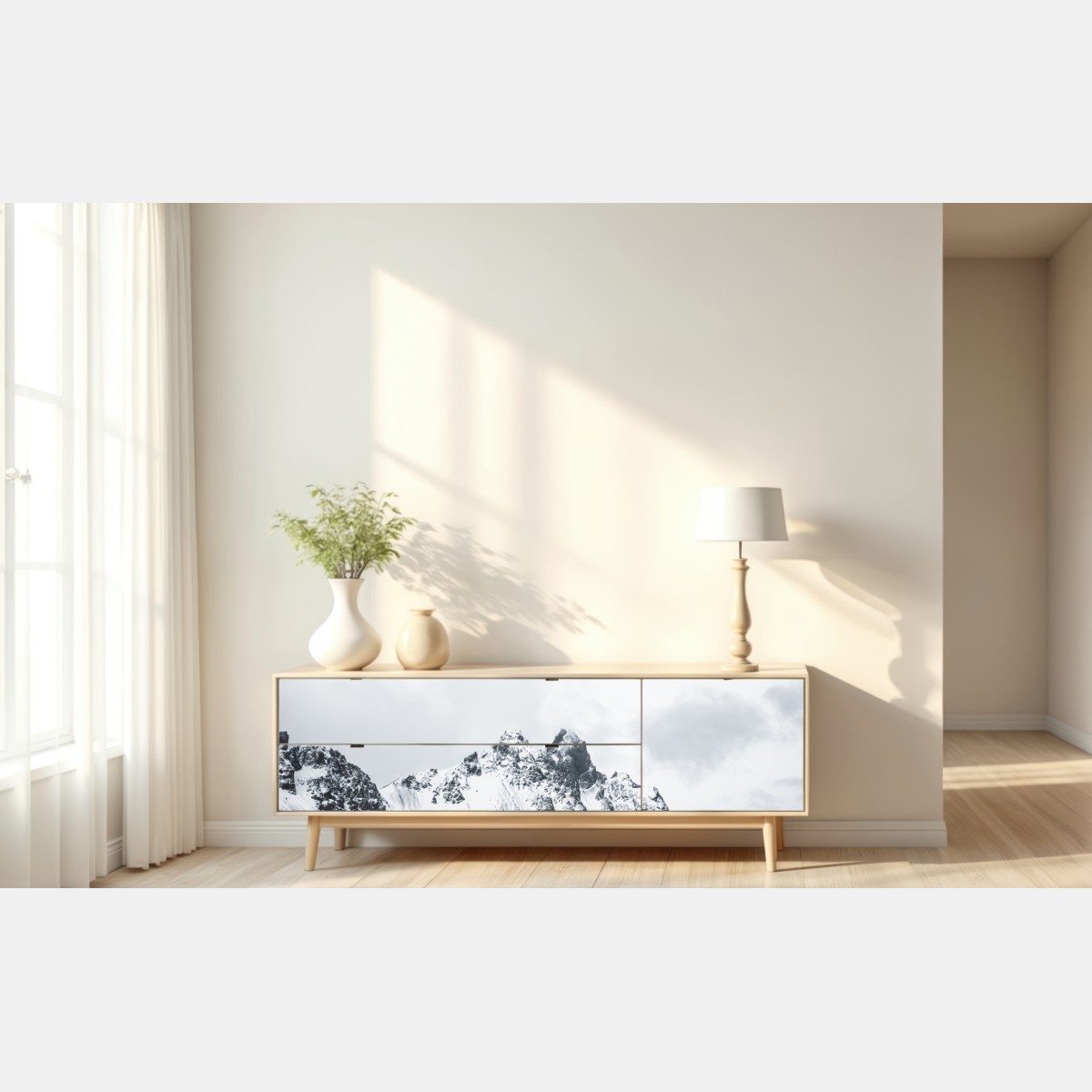 Naklejka repozycjonowalna spokojny ośnieżony krajobraz górski nad morzem – Wallissimo® Naklejka repozycjonowalna spokojny ośnieżony krajobraz górski nad morzem – Wallissimo®