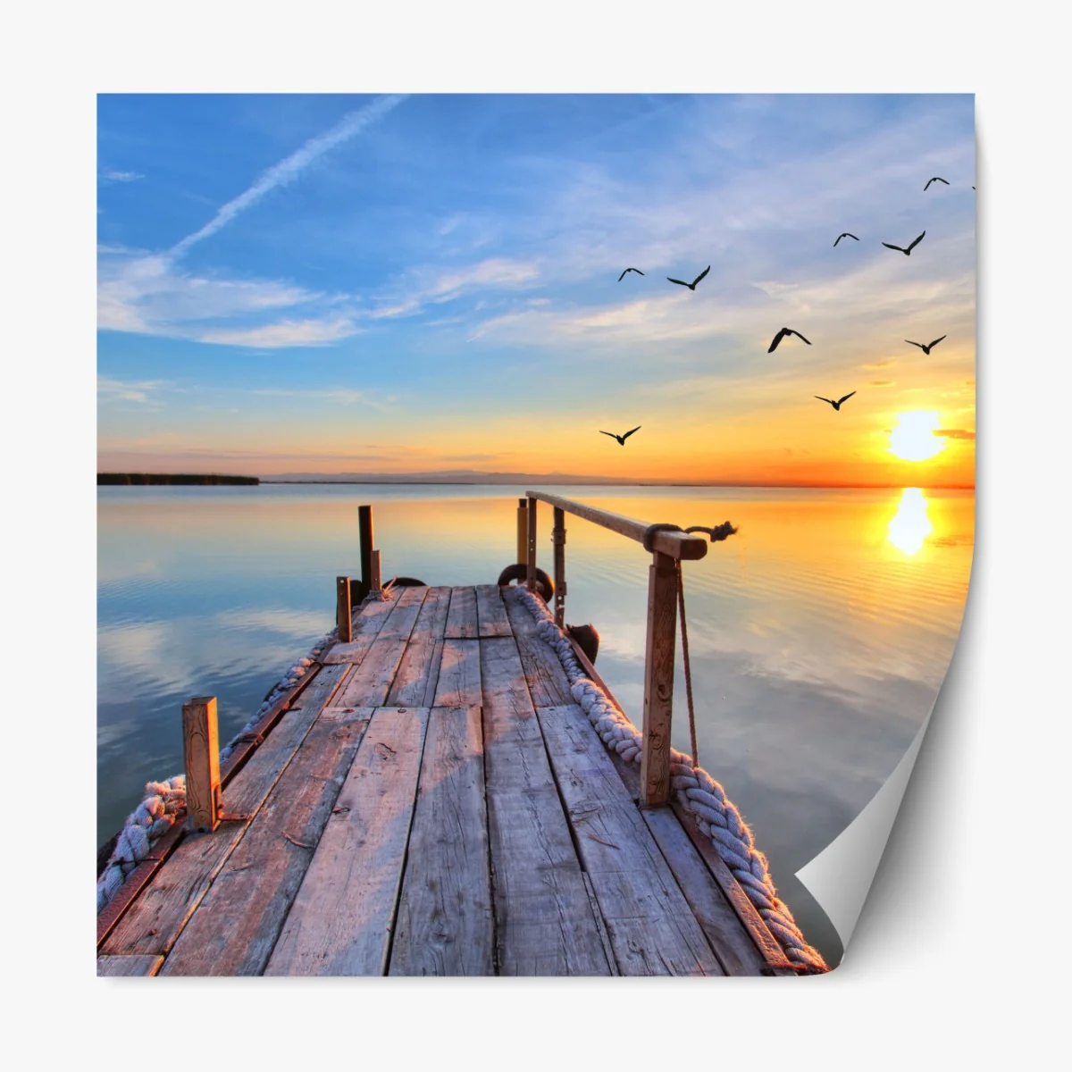 Naklejka repozycjonowalna zachód słońca przy drewnianym pomoście – Wallissimo® Naklejka repozycjonowalna zachód słońca przy drewnianym pomoście – Wallissimo®