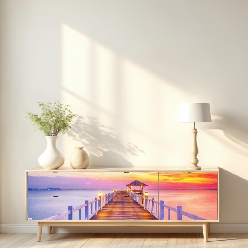 Naklejka repozycjonowalna molo o zachodzie słońca nad spokojnym horyzontem – Wallissimo® Naklejka repozycjonowalna molo o zachodzie słońca nad spokojnym horyzontem – Wallissimo®