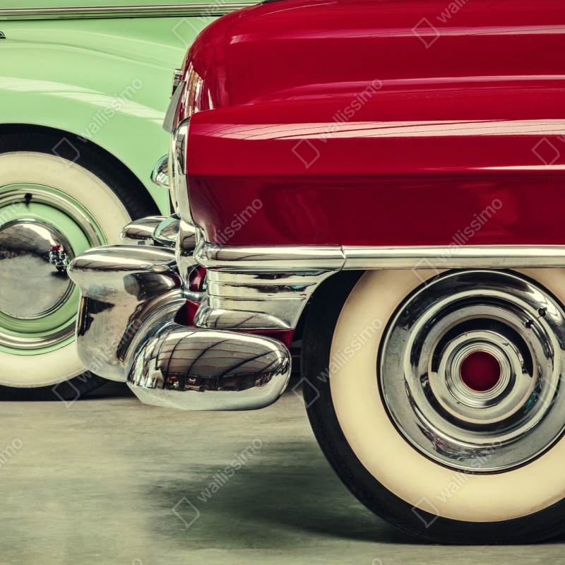 Naklejka repozycjonowalna zbliżenie klasycznych samochodów w czerwieni i mięcie – Wallissimo® Naklejka repozycjonowalna zbliżenie klasycznych samochodów w czerwieni i mięcie – Wallissimo®