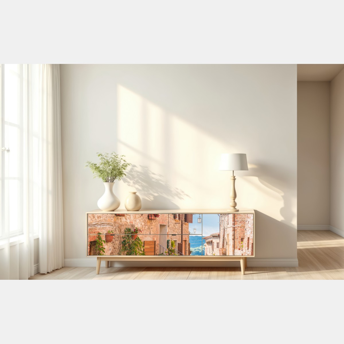 Naklejka repozycjonowalna średniowieczna ulica w Toskanii z doniczkami z kwiatami – Wallissimo® Naklejka repozycjonowalna średniowieczna ulica w Toskanii z doniczkami z kwiatami – Wallissimo®