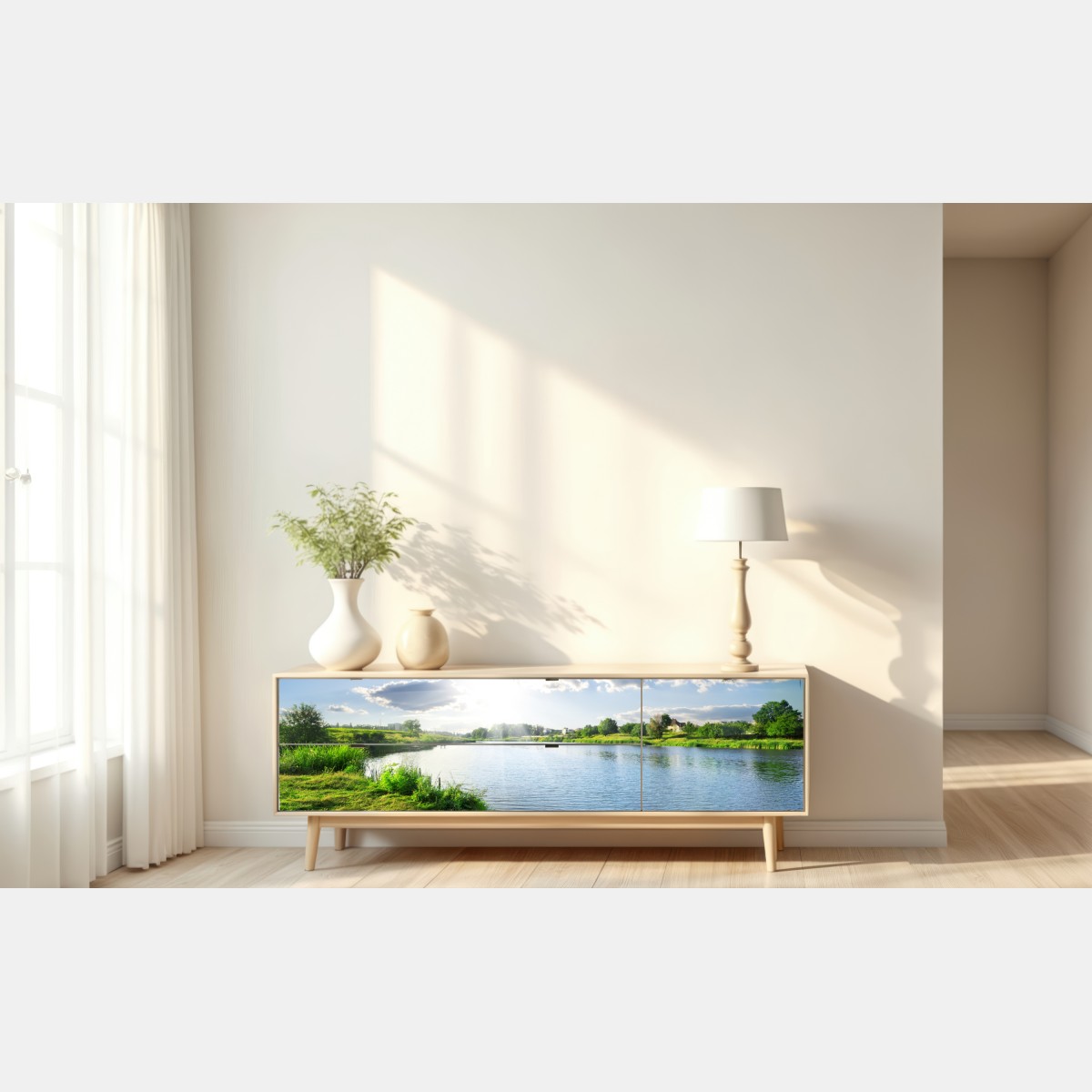 Naklejka repozycjonowalna nasłoneczniony brzeg rzeki z bujną zielenią – Wallissimo® Naklejka repozycjonowalna nasłoneczniony brzeg rzeki z bujną zielenią – Wallissimo®