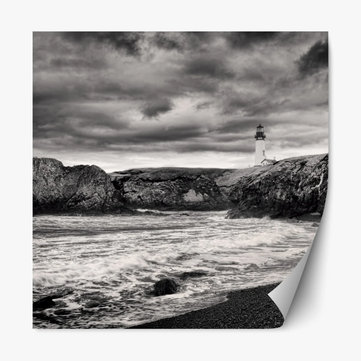 Naklejka repozycjonowalna latarnia morska Yaquina Bay na burzliwym wybrzeżu – Wallissimo® Naklejka repozycjonowalna latarnia morska Yaquina Bay na burzliwym wybrzeżu – Wallissimo®